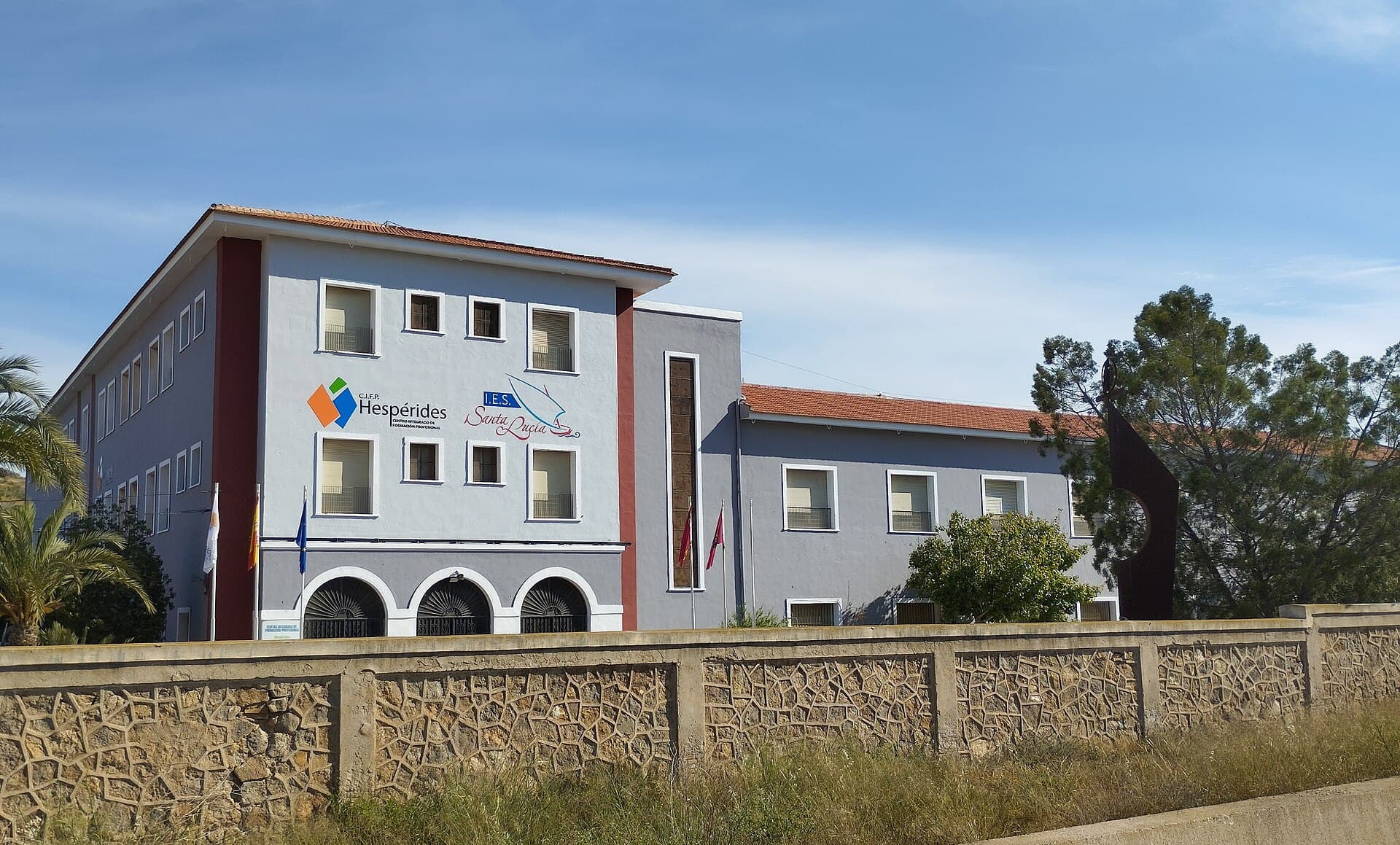 Peluquería y Estética en Instituto de Educación Secundaria SANTA LUCÍA (Instituto de Educación Secundaria SANTA LUCÍA, Santa Lucía): foto 1