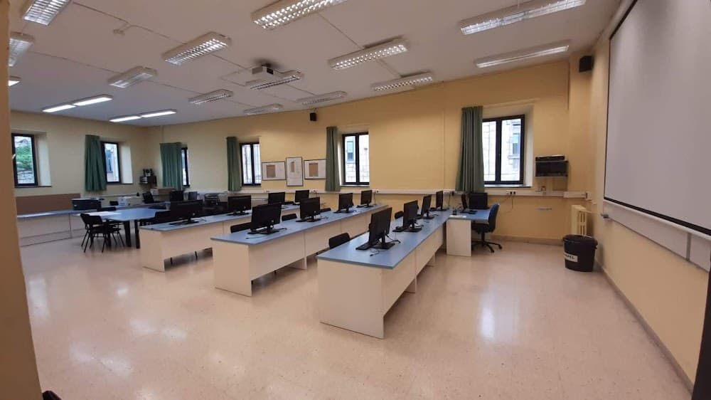 Foto secundaria del campus Emilio Campuzano