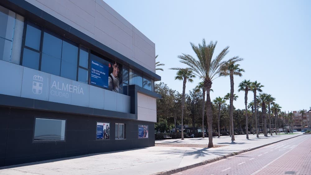 Foto secundaria del campus Medac Almería