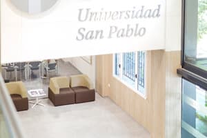 Foto secundaria del campus Facultad de Ciencias Económicas y Empresariales