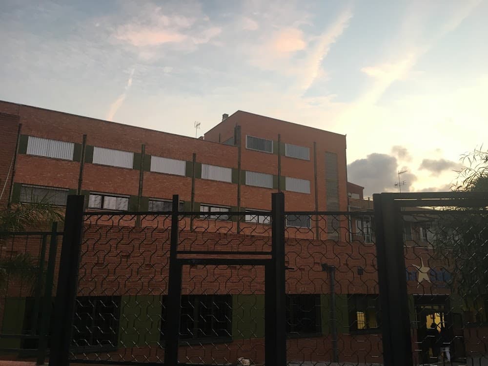 Actividades Comerciales en Escuela Profesional La Salle (Escuela Profesional La Salle, Paterna): foto 3