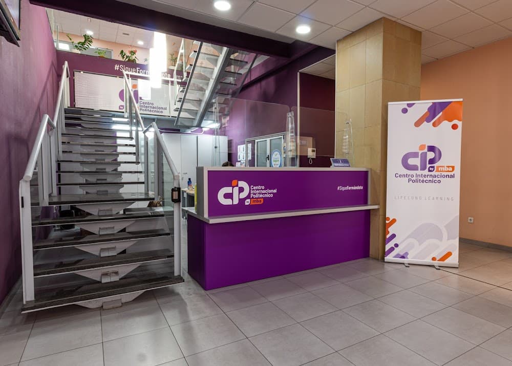 Desenvolupament D'aplicacions Multiplataforma a Centro Internacional Politécnico (Centro Internacional Politécnico, Las Palmas De Gran Canaria): foto 4