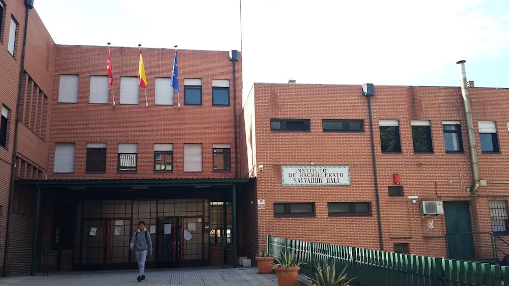 Administración Y Finanzas en Salvador Dalí (Salvador Dalí, Madrid): foto 2