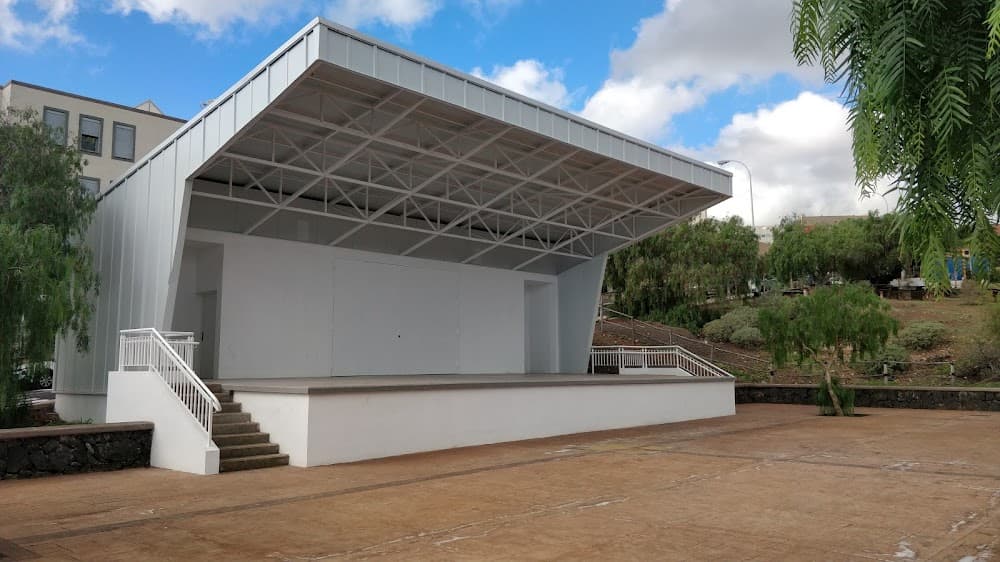 Foto secundaria del campus María Rosa Alonso