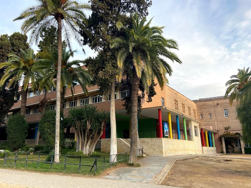 Gestió Administrativa a Bienaventurada Virgen María (Bienaventurada Virgen María, Castilleja De La Cuesta): foto 4