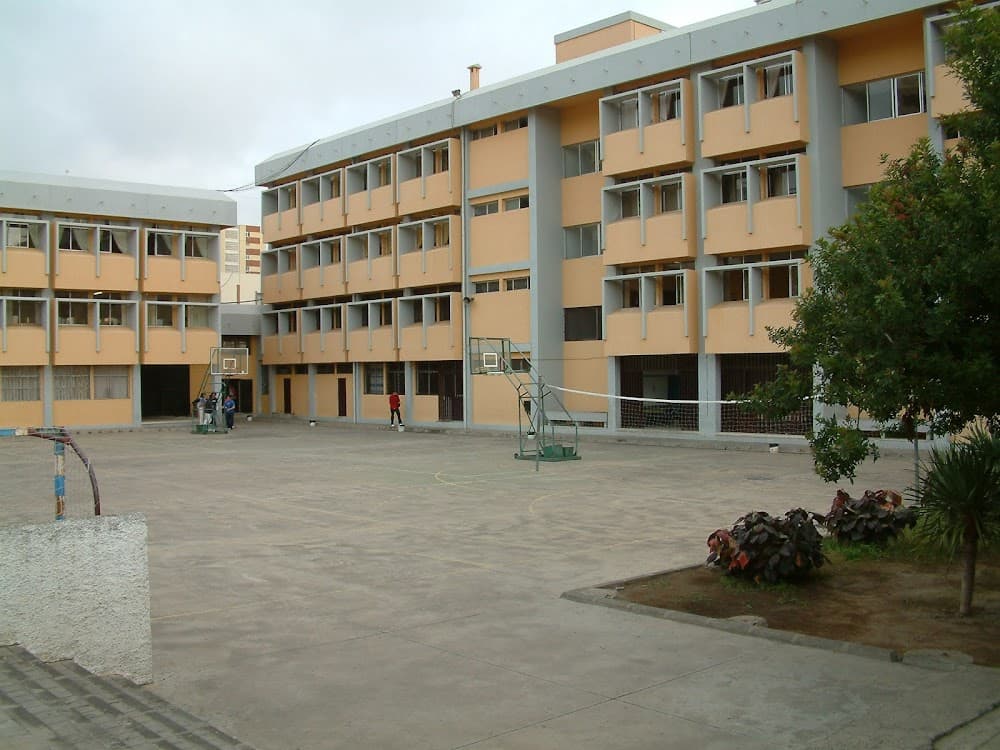 Foto secundaria del campus Cruz De Piedra