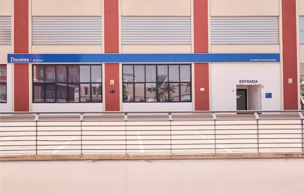 Foto secundaria del campus Medac Elche