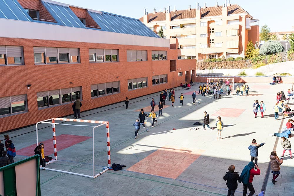 Administració De Sistemes Informàtics En Xarxa a Cesur Helade (Cesur Helade, Boadilla Del Monte): foto 3