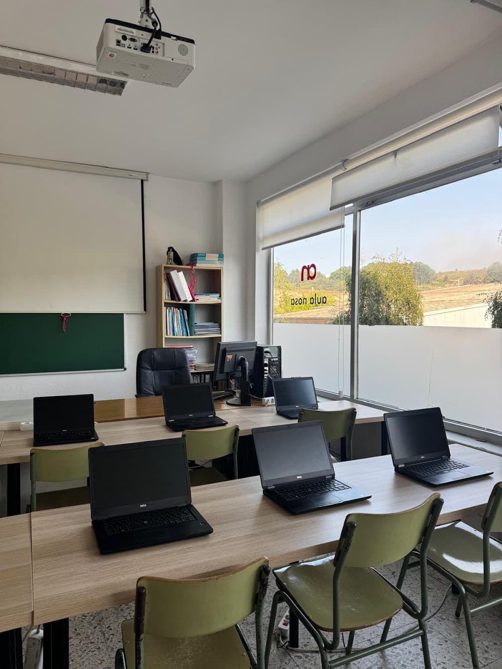 Foto secundaria del campus Aula Nosa