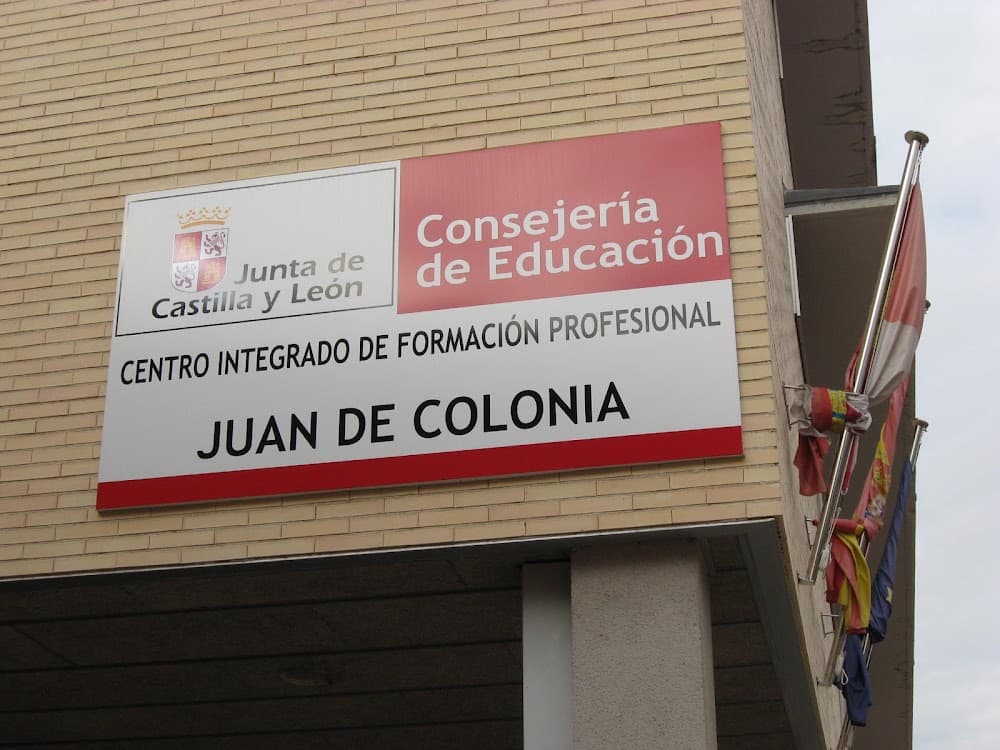 Foto secundaria del campus Juan De Colonia