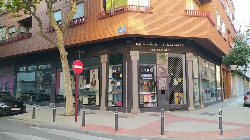 Estética Y Belleza en Europa Fashion (Europa Fashion, Albacete): foto 3