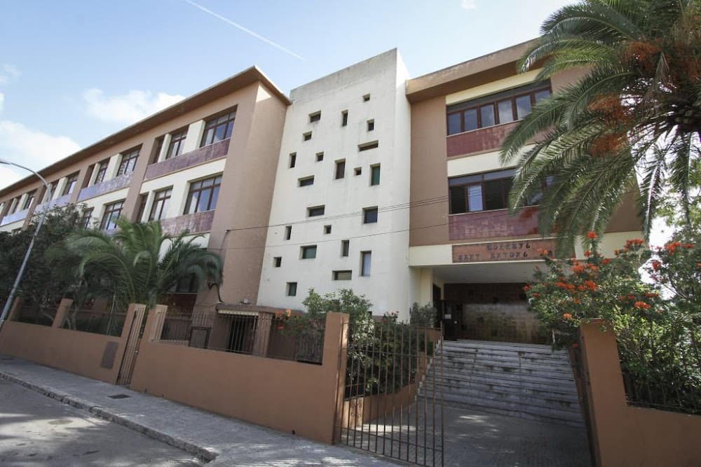 Gestió Administrativa a Sant Antoni Abat (Sant Antoni Abat, Sa Creu Vermella): foto 1