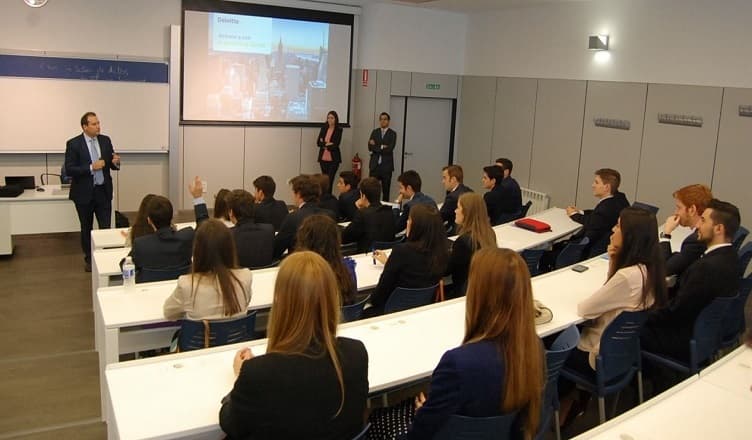 Foto secundaria del campus Campus Sevilla