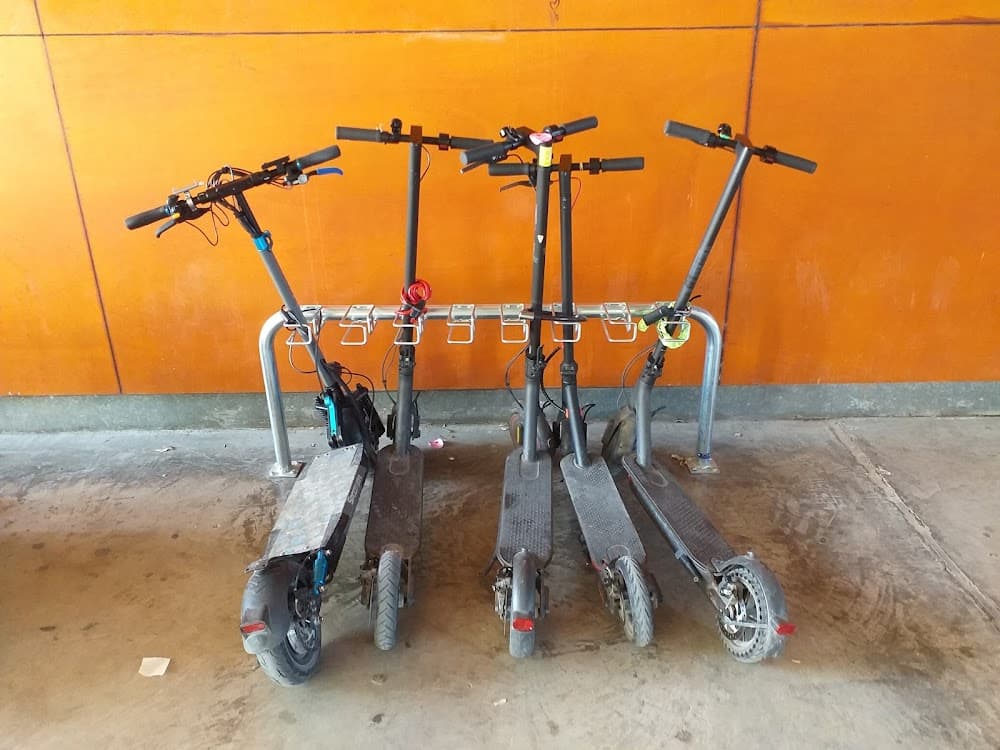 Comercio Internacional en Clara Campoamor (Clara Campoamor, Alaquàs): foto 1