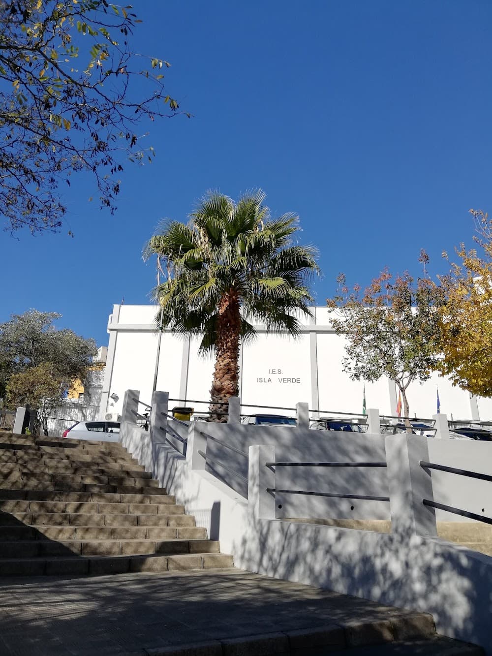 Foto secundaria del campus Isla Verde