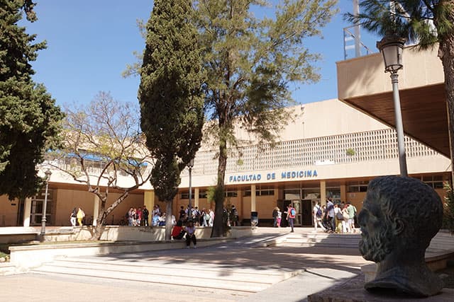 Foto secundaria del campus Facultad de Medicina