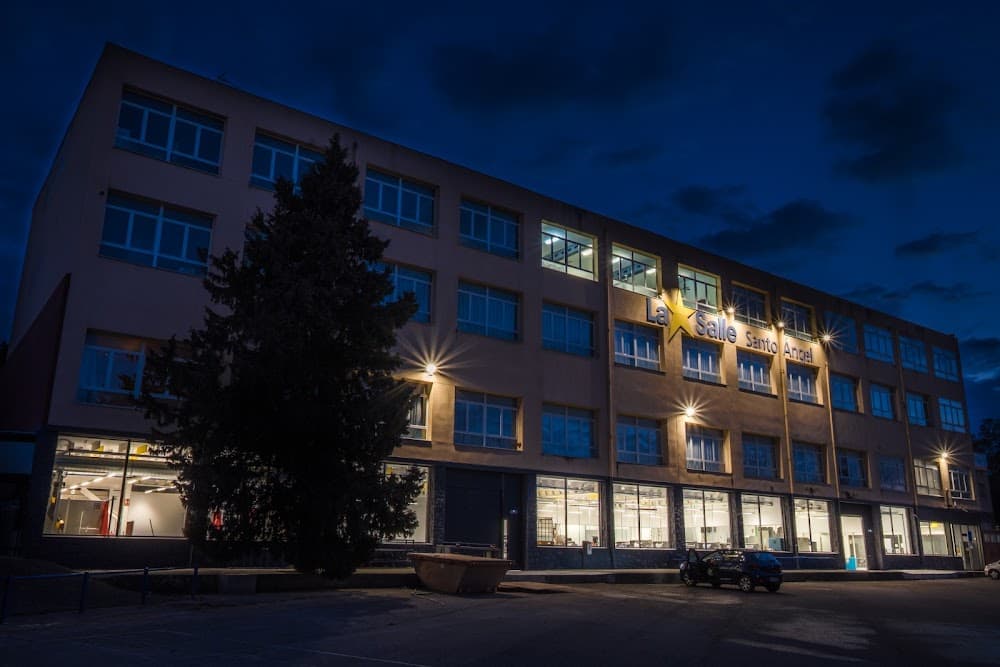 Foto secundaria del campus La Salle-santo Angel