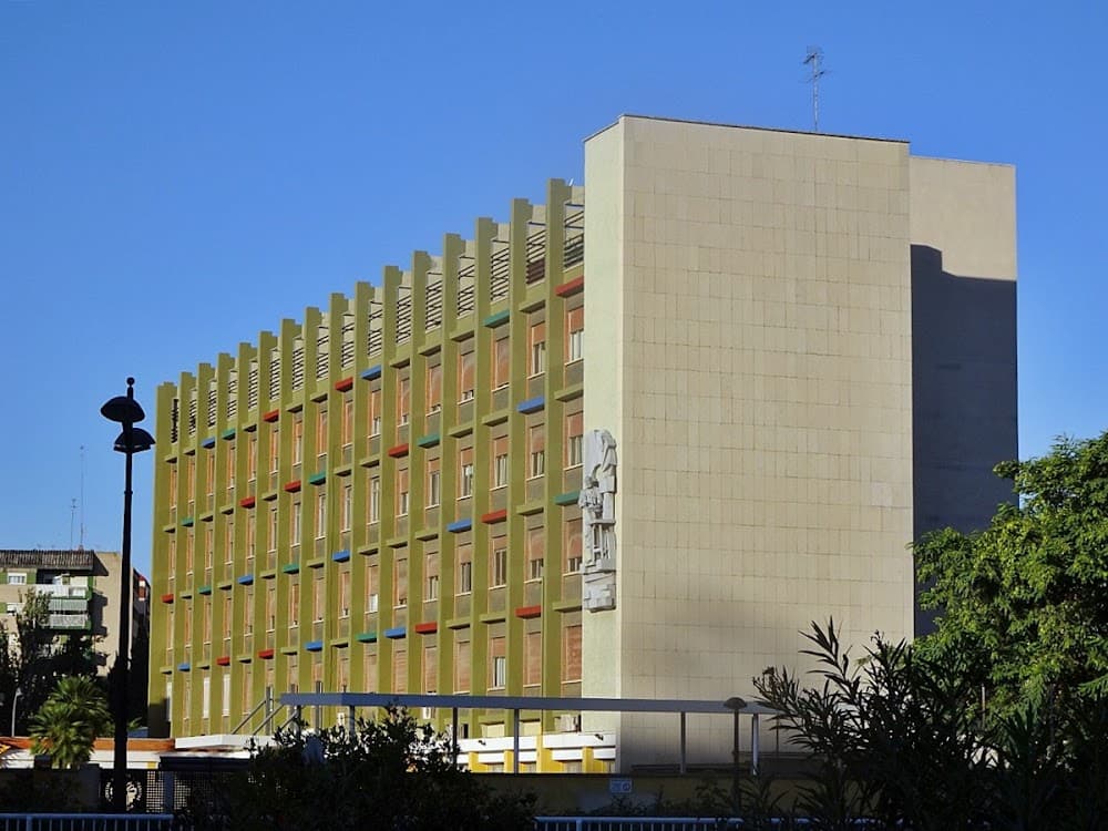 Foto secundaria del campus Escuelas San José (i. Polit.)