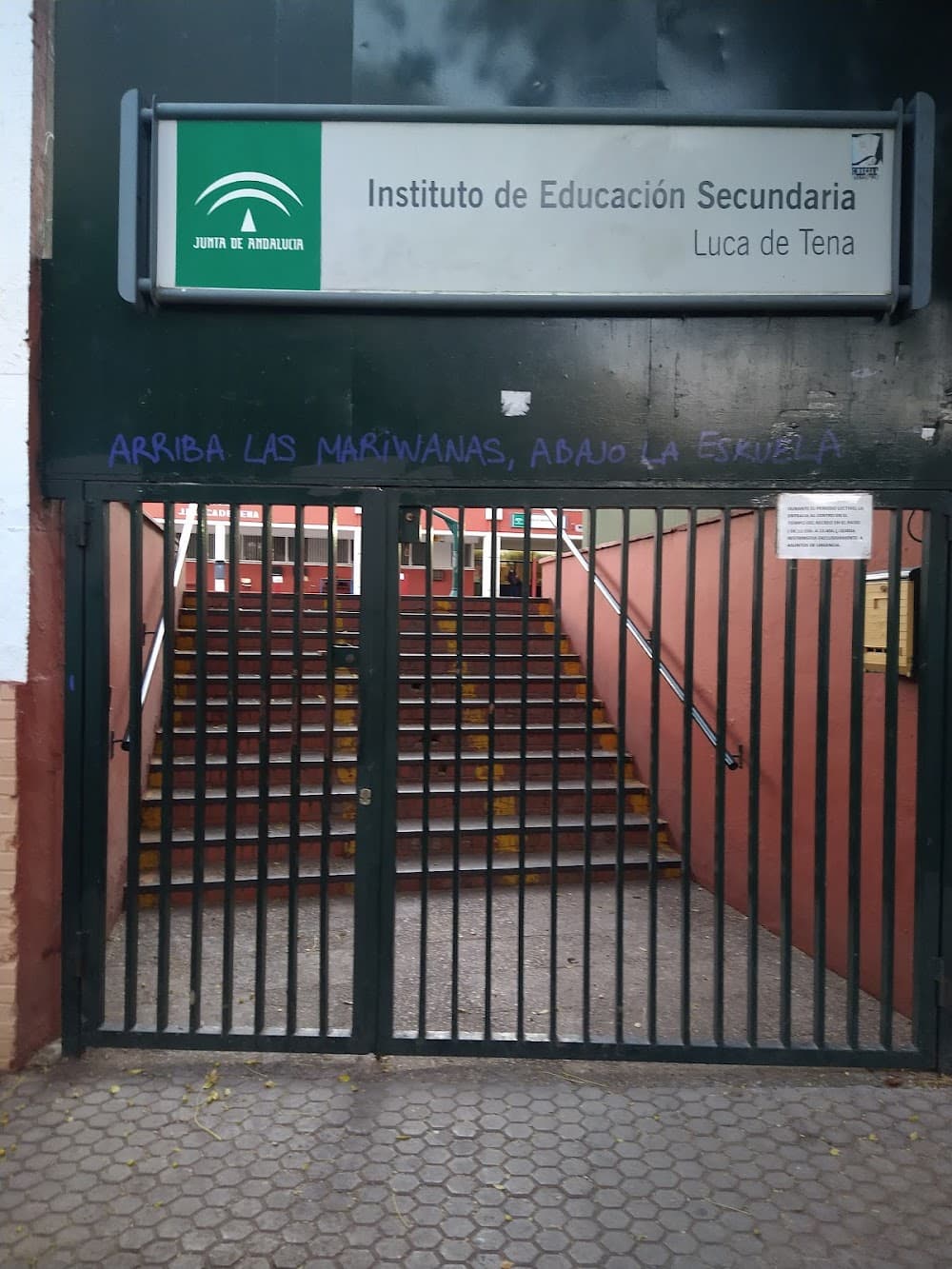 Foto secundaria del campus Luca De Tena