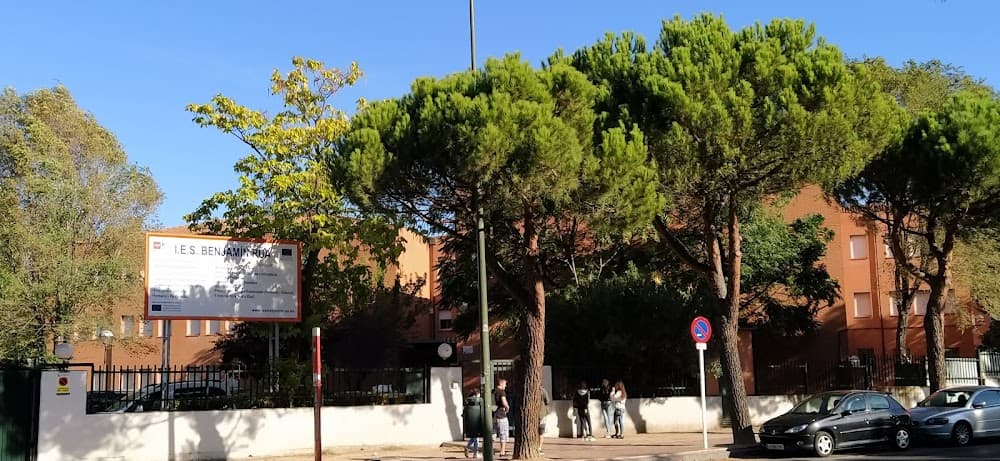 Foto secundaria del campus Benjamin Rua