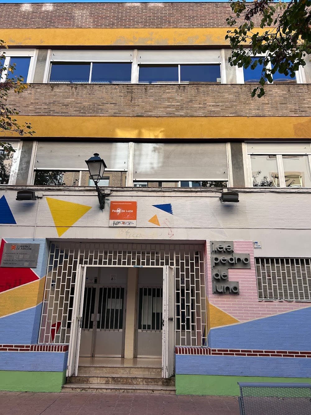 Foto secundaria del campus Pedro De Luna