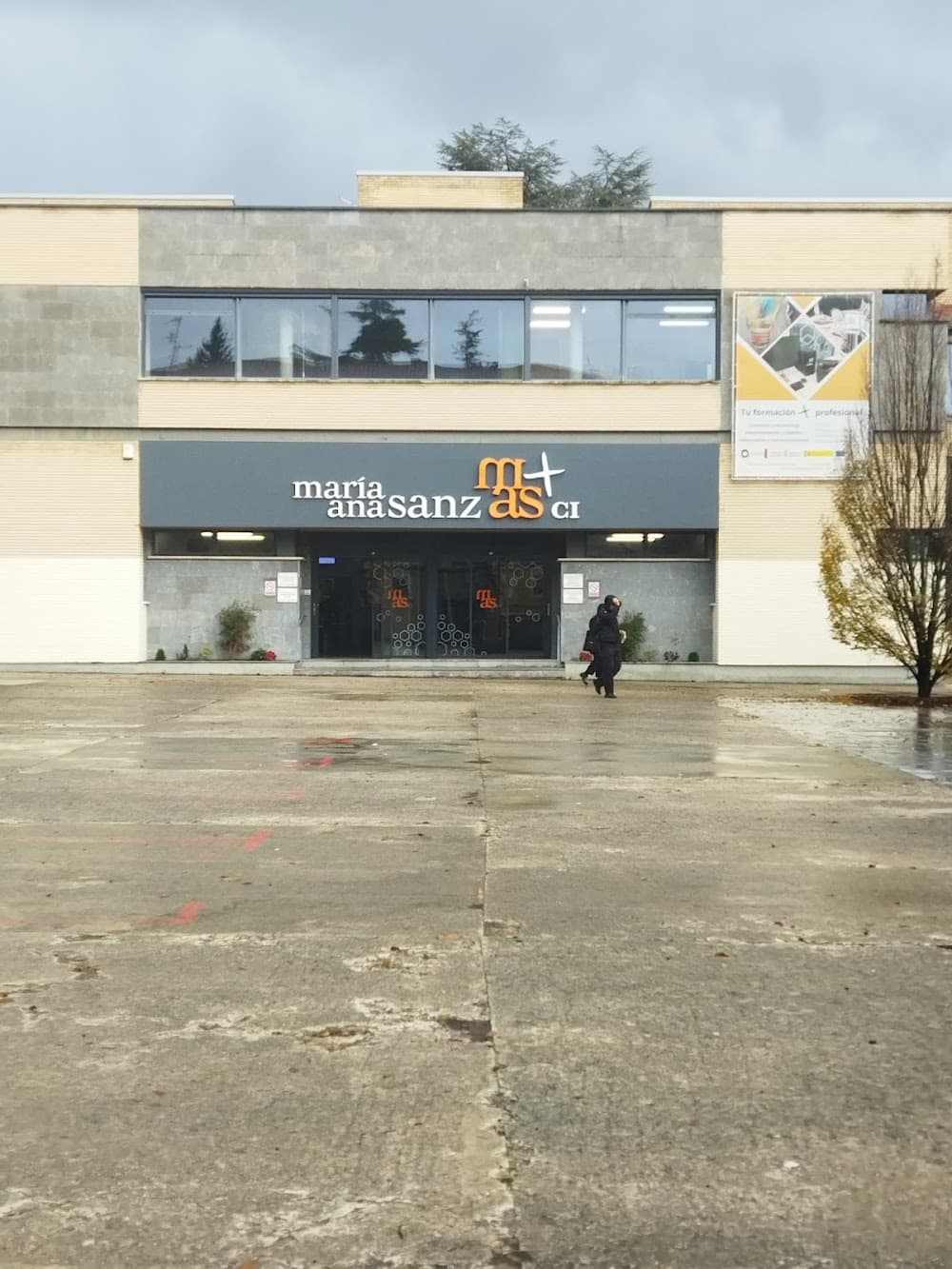 Foto secundaria del campus María Ana Sanz