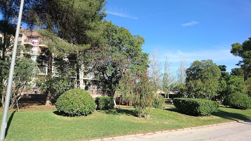 Foto secundaria del campus La Devesa