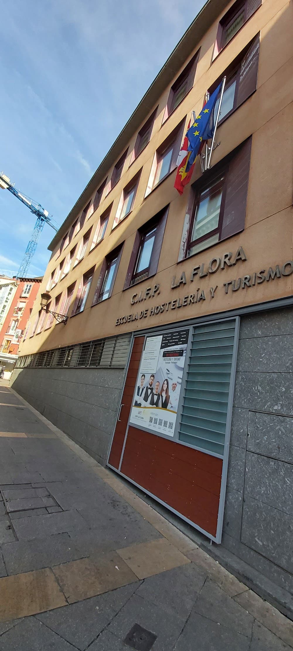 Dirección De Cocina en La Flora (La Flora, Burgos): foto 1