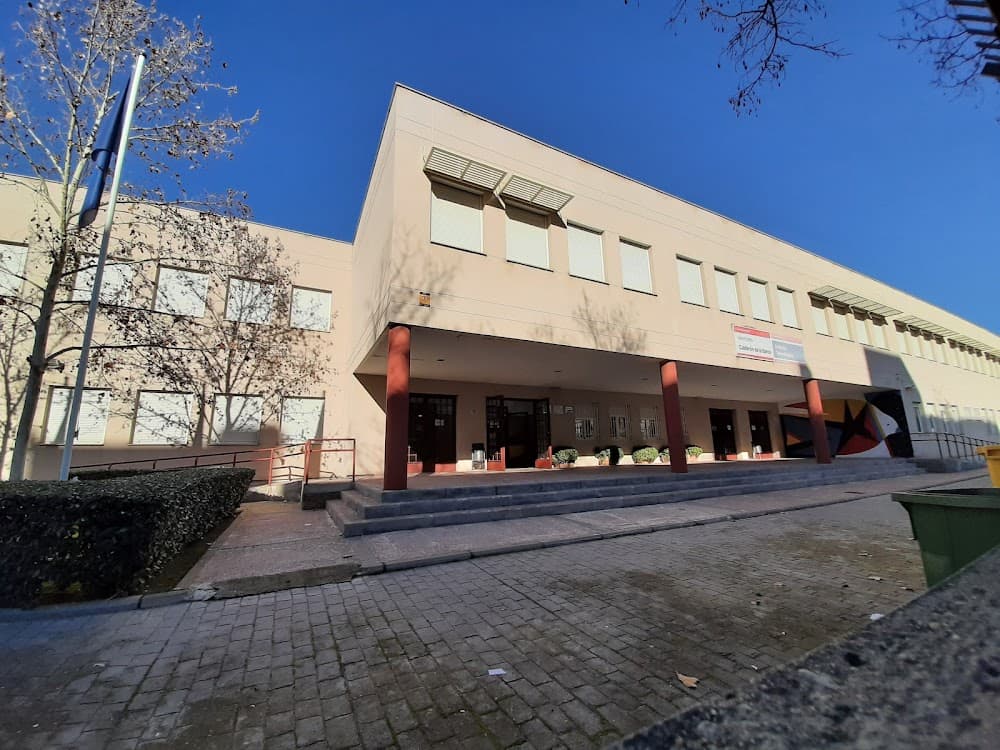 Foto secundaria del campus Calderon De La Barca