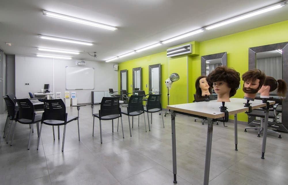 Foto secundaria del campus Hermanos Larrinaga S.l.