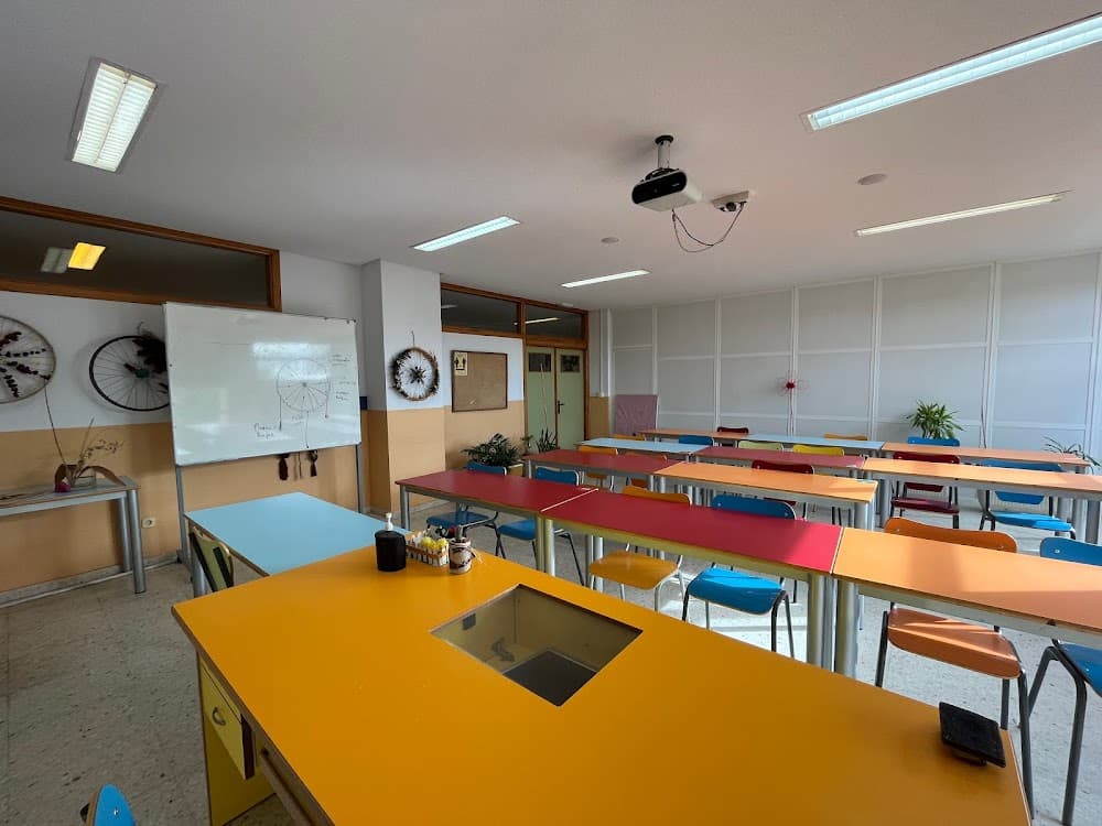Foto secundaria del campus Lorenzo Milani