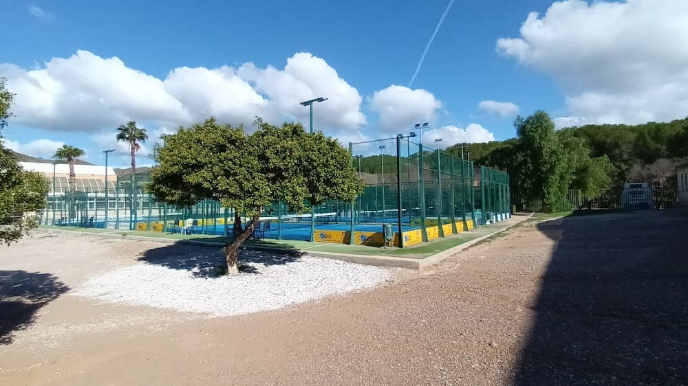 Foto secundaria del campus Los Olivos