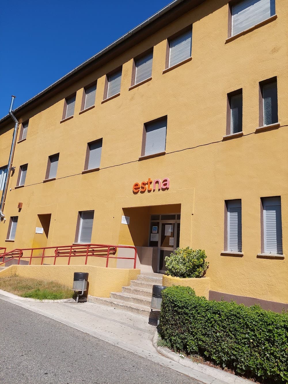 Foto secundaria del campus Escuela Sanitaria Técnico Profesional De Navarra-estna