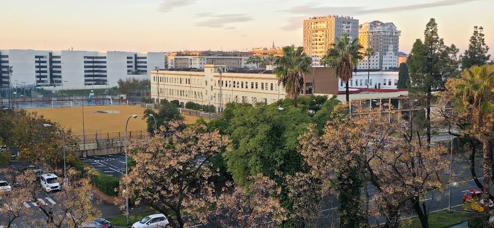 Foto secundaria del campus Inmaculado Corazón De María "portaceli"