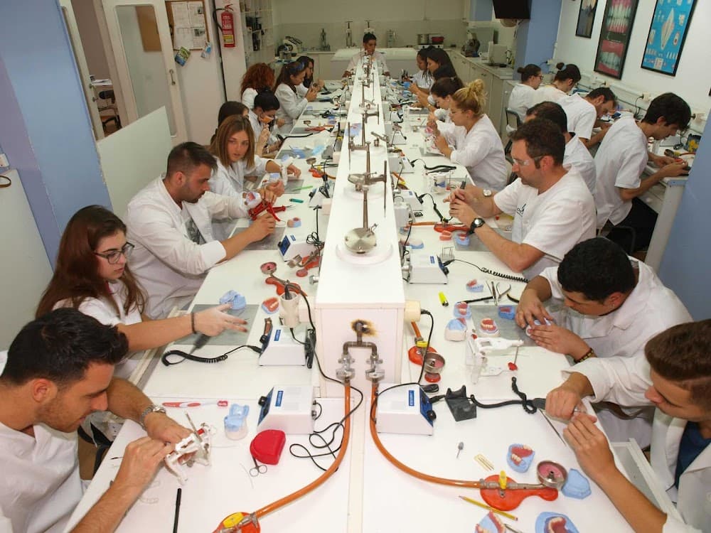 Foto del campus Adenta