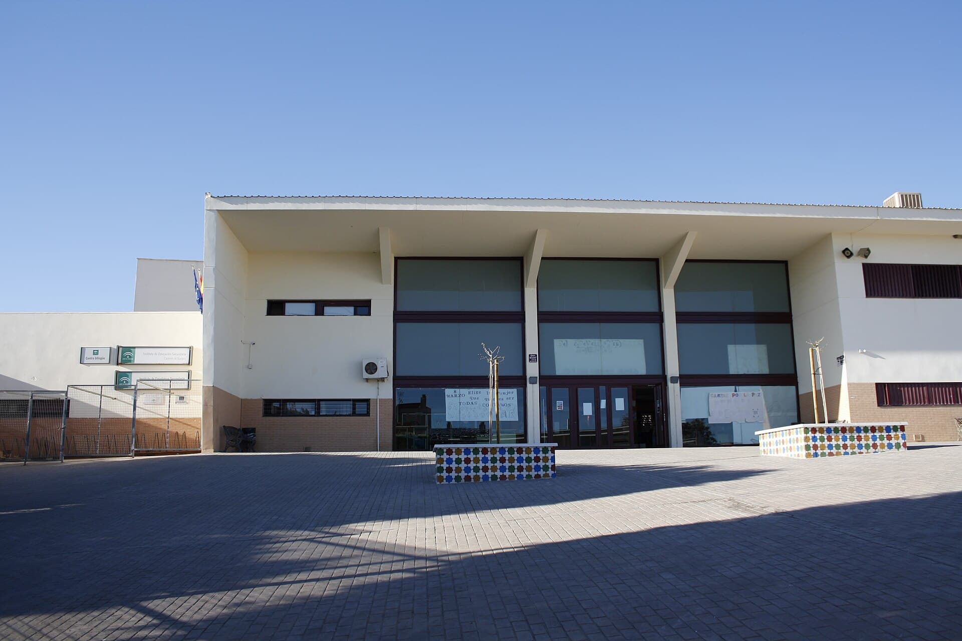 Servicios Administrativos en Instituto de Educación Secundaria Carmen de Burgos (Instituto de Educación Secundaria Carmen de Burgos, Huércal de Almería): foto 1