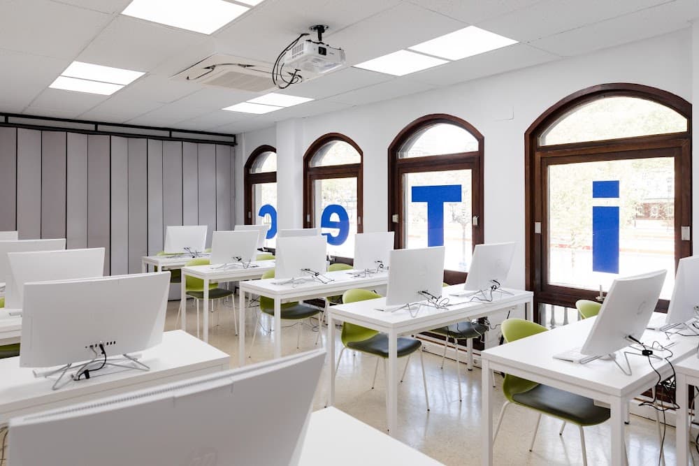 Administració I Finances a Juritecnia (Juritecnia, Bilbao): foto 3