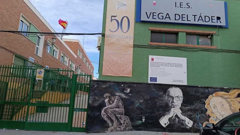 Foto secundaria del campus Vega Del Táder