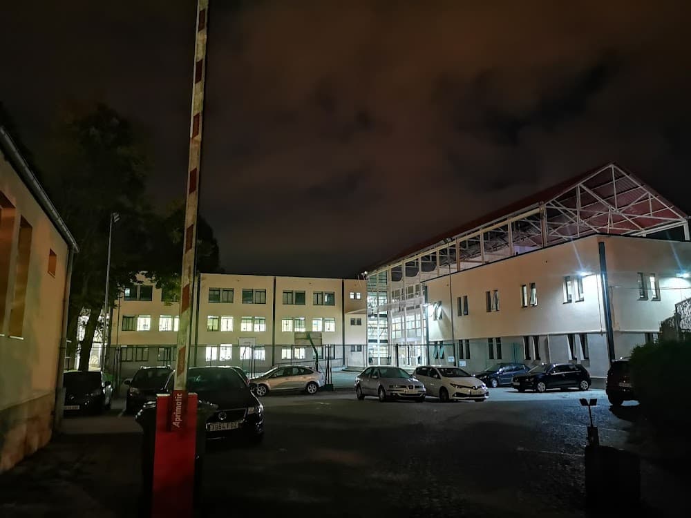 Foto secundaria del campus A Pontepedriña