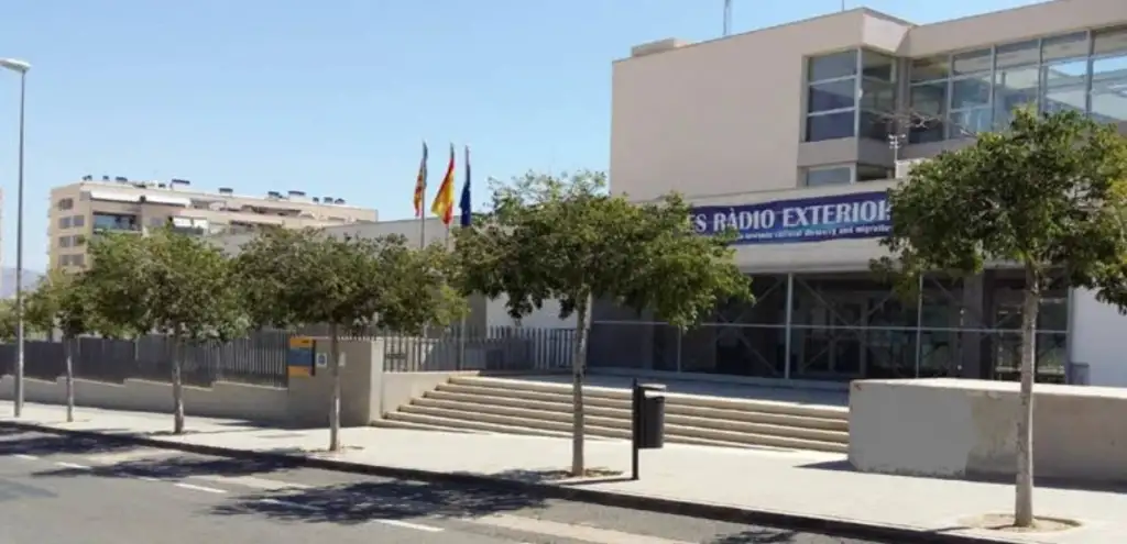 Actividades Comerciales en Radio Exterior (Radio Exterior, Alicante): foto 1