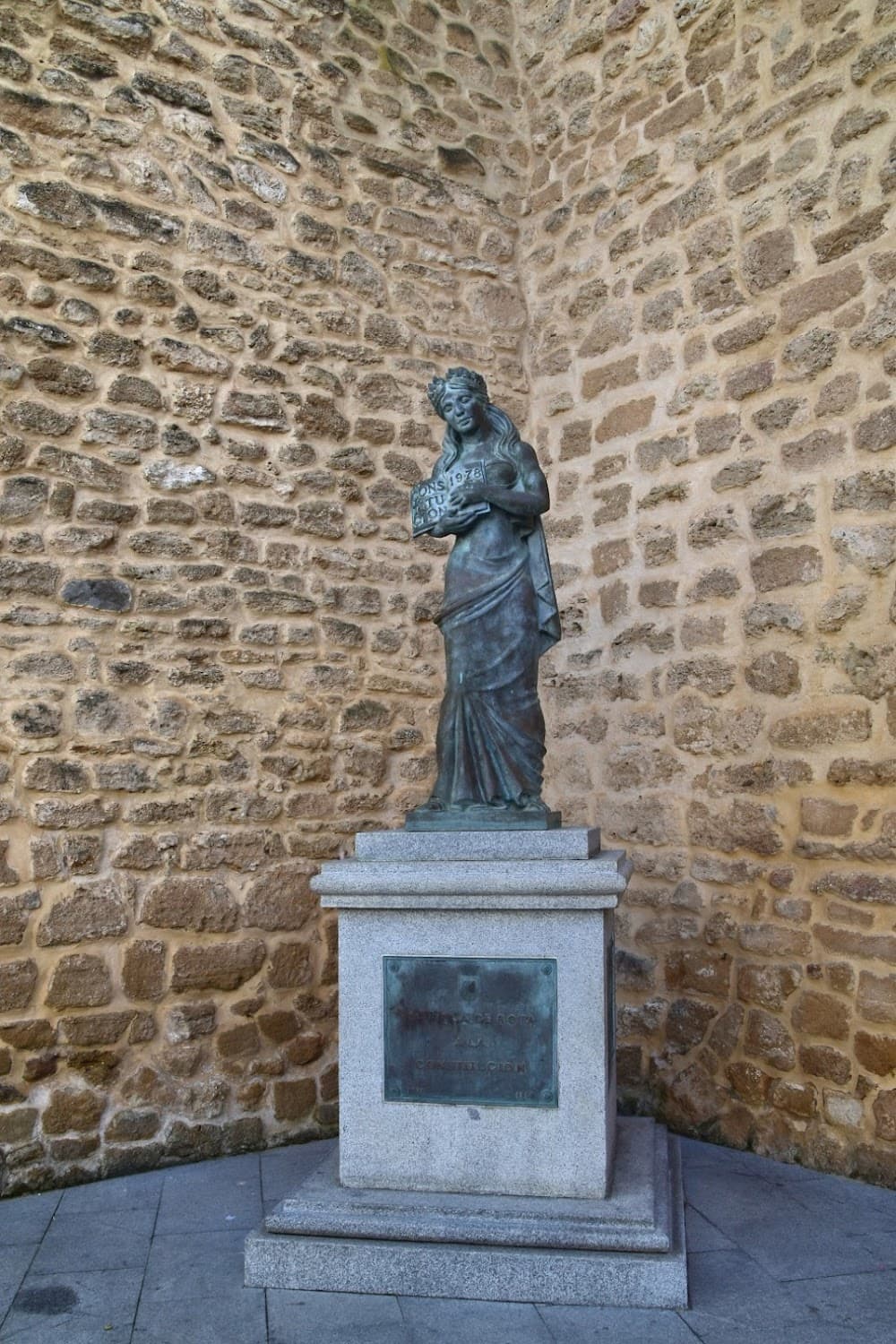 Sistemes Microinformàtics I Xarxes a Castillo De Luna (Castillo De Luna, Rota): foto 4