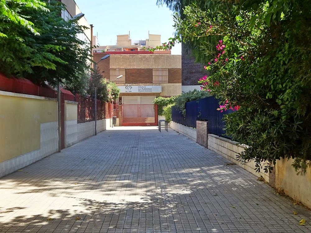 Foto secundaria del campus La Purísima-franciscanas
