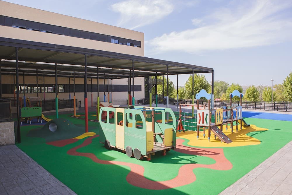 Desenvolupament D'aplicacions Multiplataforma a Colegio Litterator (Colegio Litterator, La Montaña): foto 5