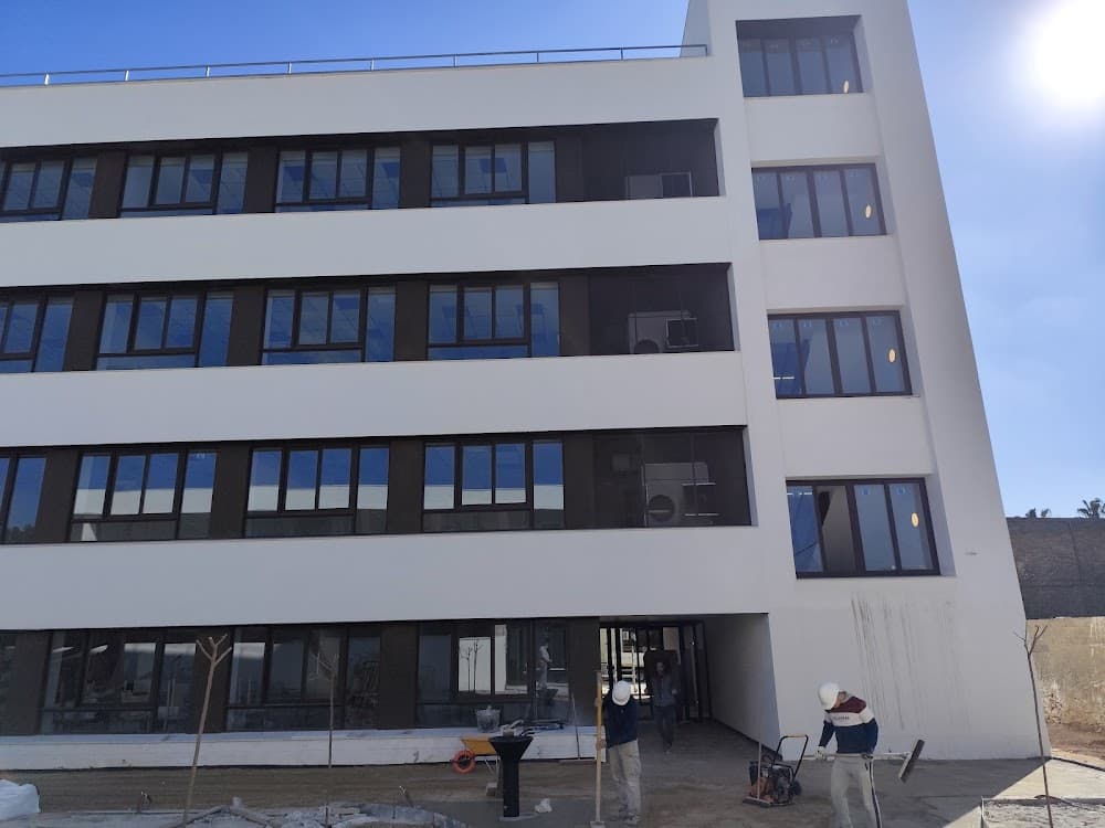 Foto secundaria del campus Álvaro Falomir
