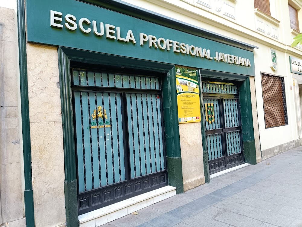 Cures Auxiliars D'infermeria a Escuela Profesional Javeriana (Escuela Profesional Javeriana, Madrid): foto 1