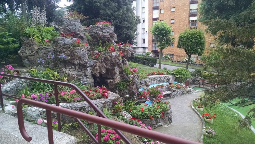 Enseñanza Y Animación Sociodeportiva en Calasanz (Calasanz, Santander): foto 4