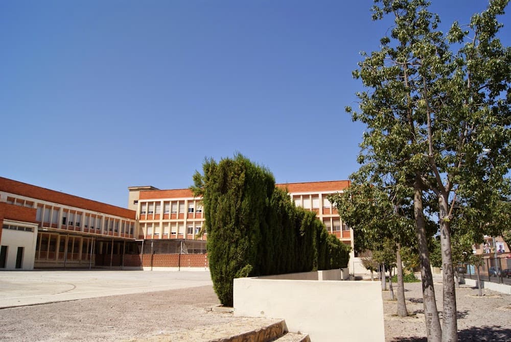 Foto secundaria del campus Virgen Al Pie De La Cruz
