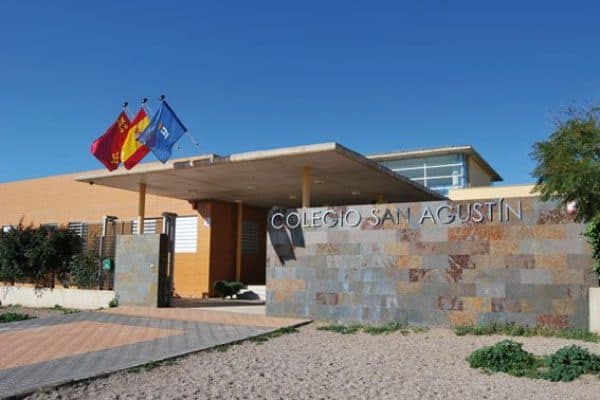 Sistemas Microinformáticos Y Redes en San Agustín (San Agustín, Fuente Álamo): foto 1