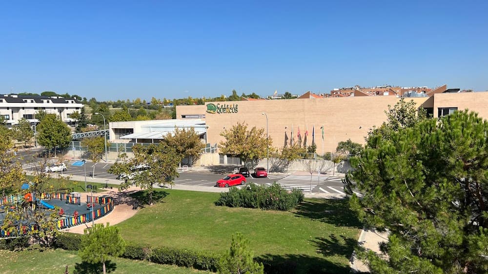 Foto secundaria del campus Colegio Quercus