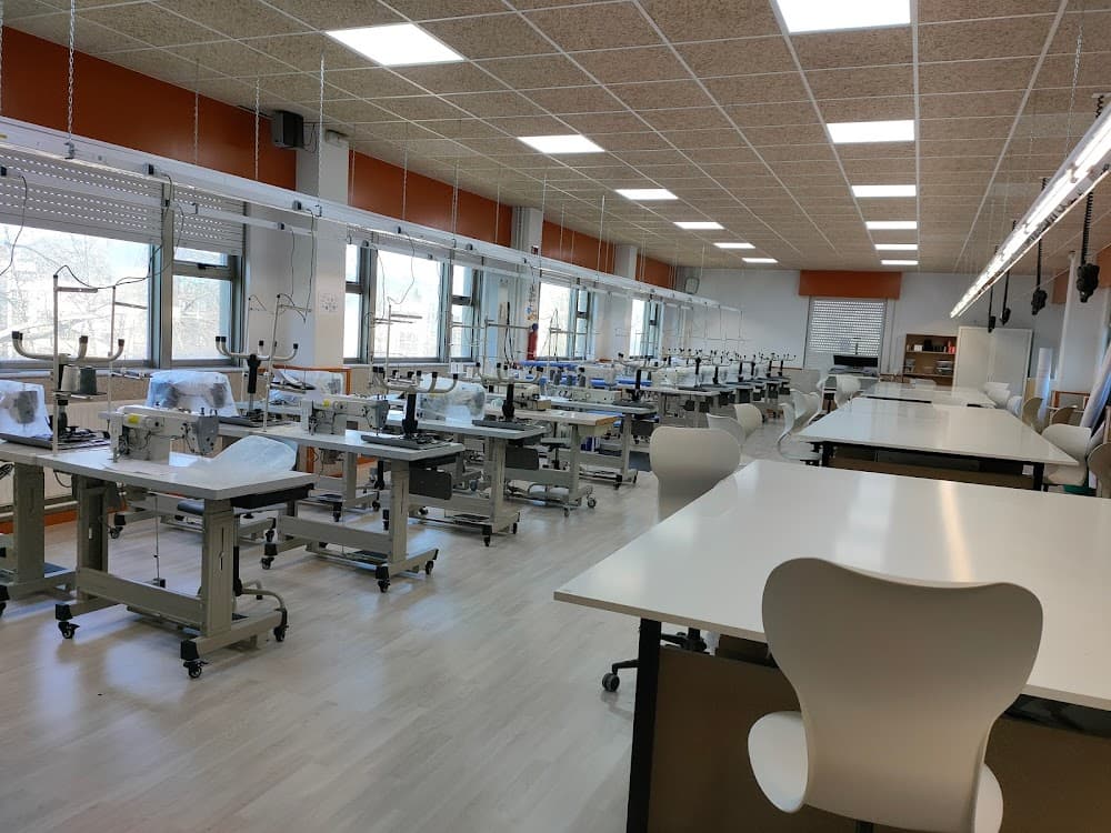 Foto secundaria del campus Paseo Das Pontes
